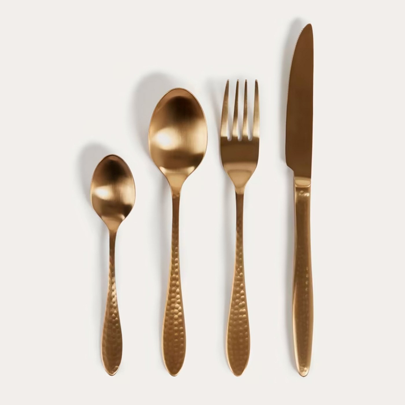 Set Yarine de 16 cubiertos doradotos dorado